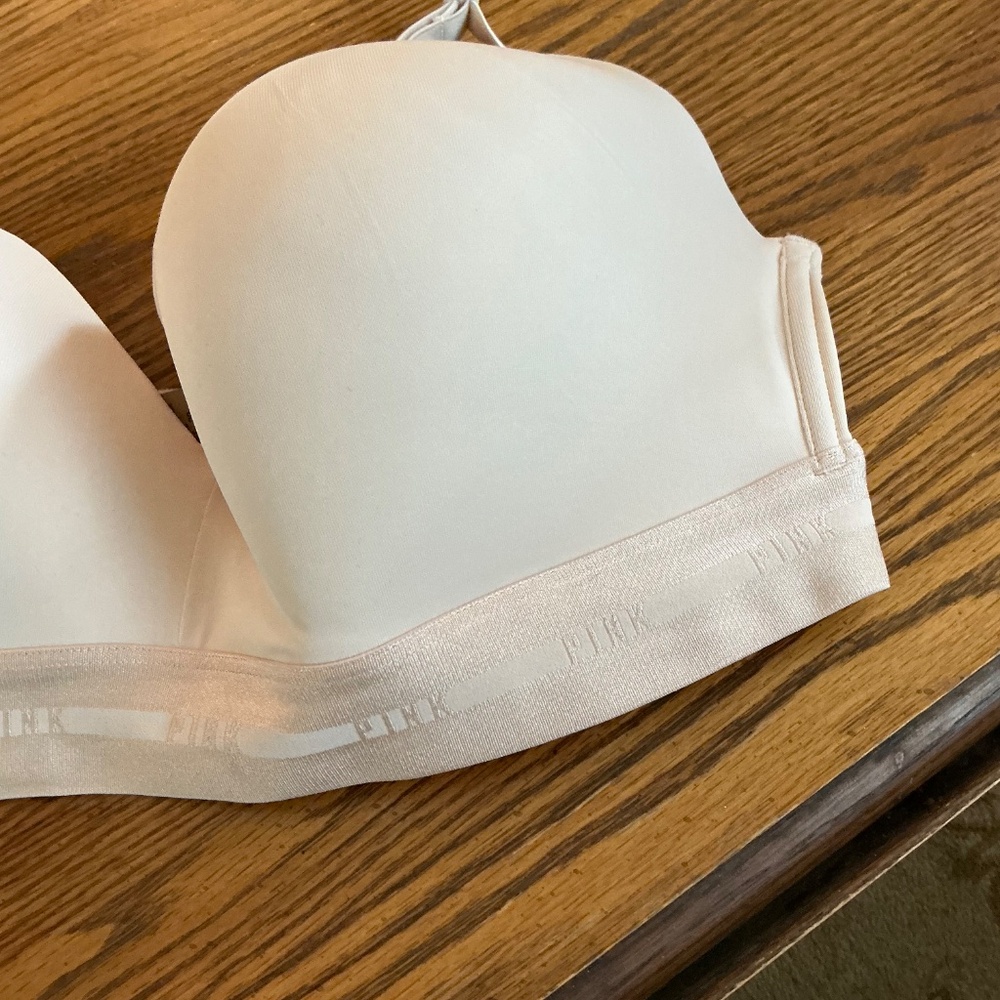 Victoria’s Secret Wear Everywhere Wireless Lightly Line Logo Bra Blushsz 38D NWT - Picture 3 of 8